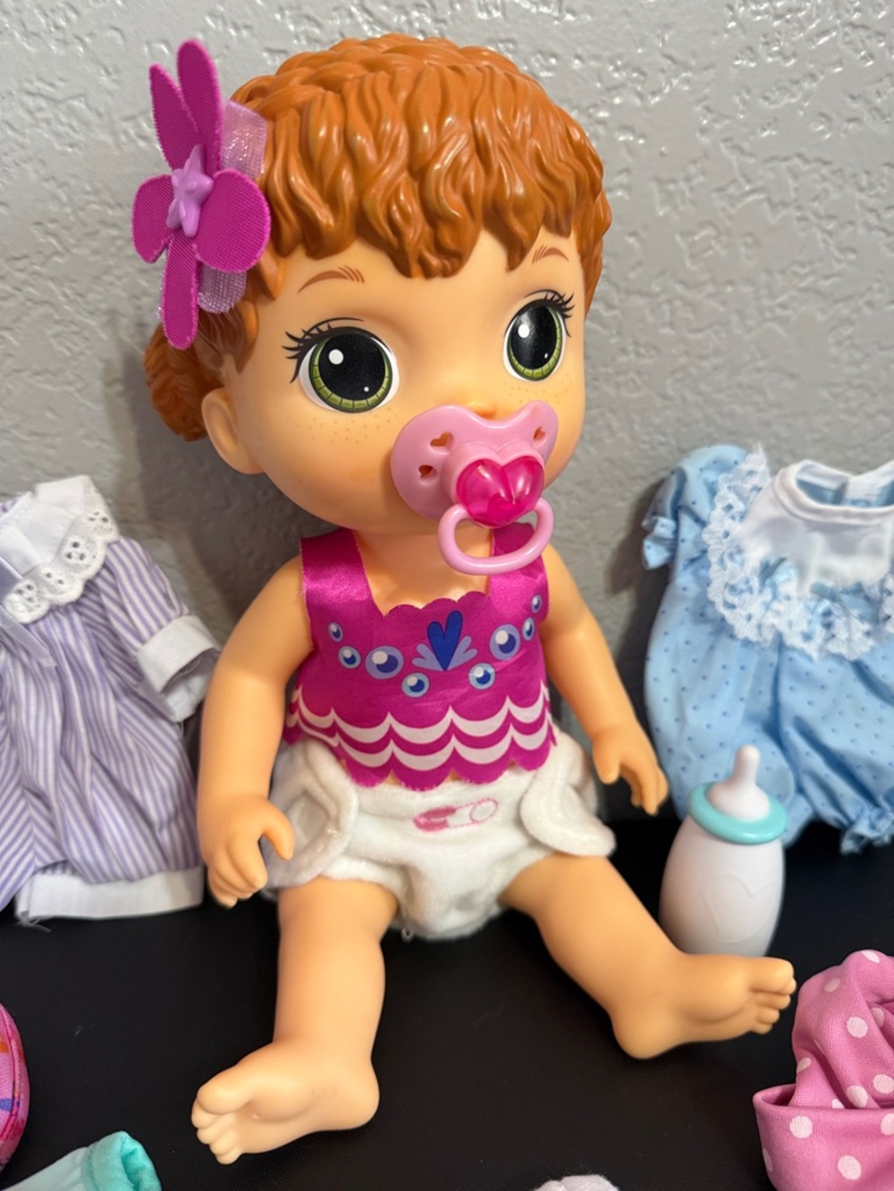 2017 Hasbro Baby Alive Shimmer & Splash Doll with extra Outfits/Clothes - Picture 2 of 12